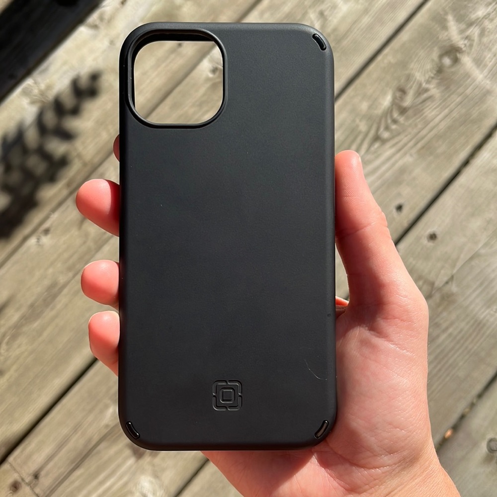 Black Incipio IPhone 13 case with MagSafe charging abilities